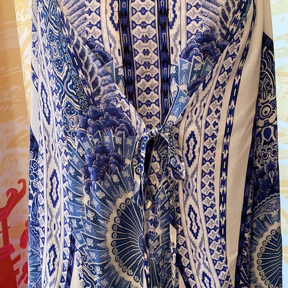 BLUE & WHITE MAXI/MIDI WITH WRAP AROUND CAPE DRESS SIZE MED - Picture 3 of 10